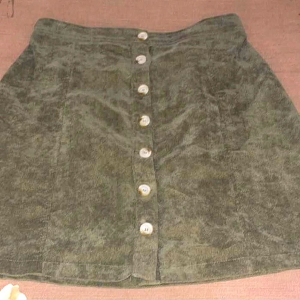 Tea n Rose Brand Green Corduroy Button Skirt ￼